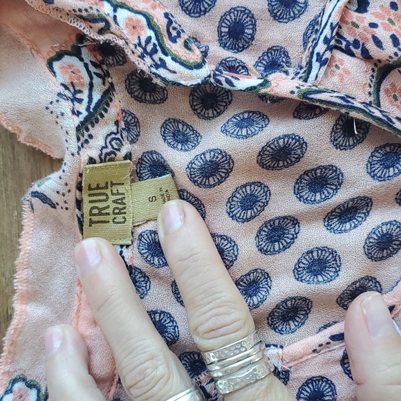 Tank top - Picture 2 of 4